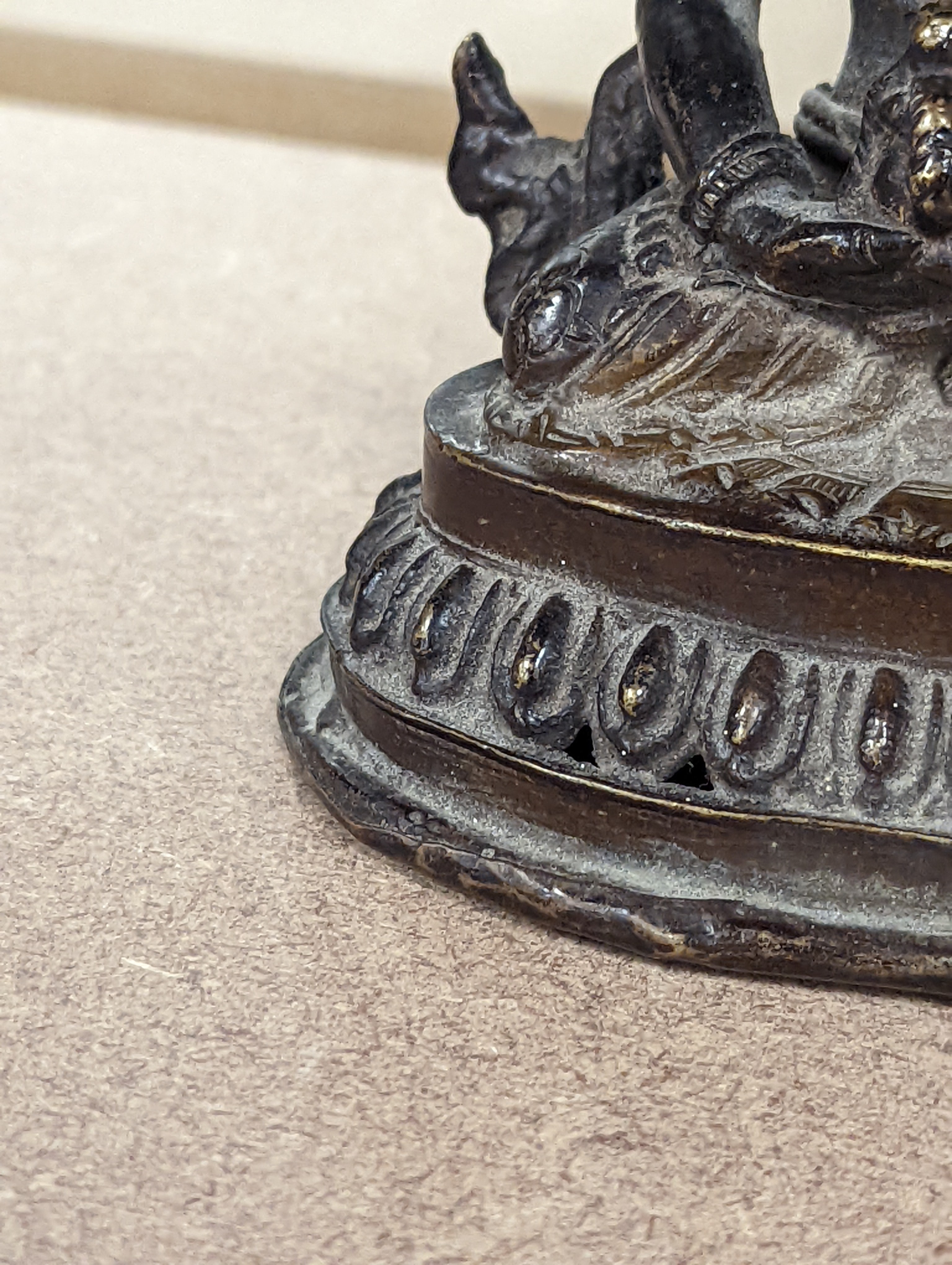 A 19th/20th century Himalayan bronze buddha 12cm